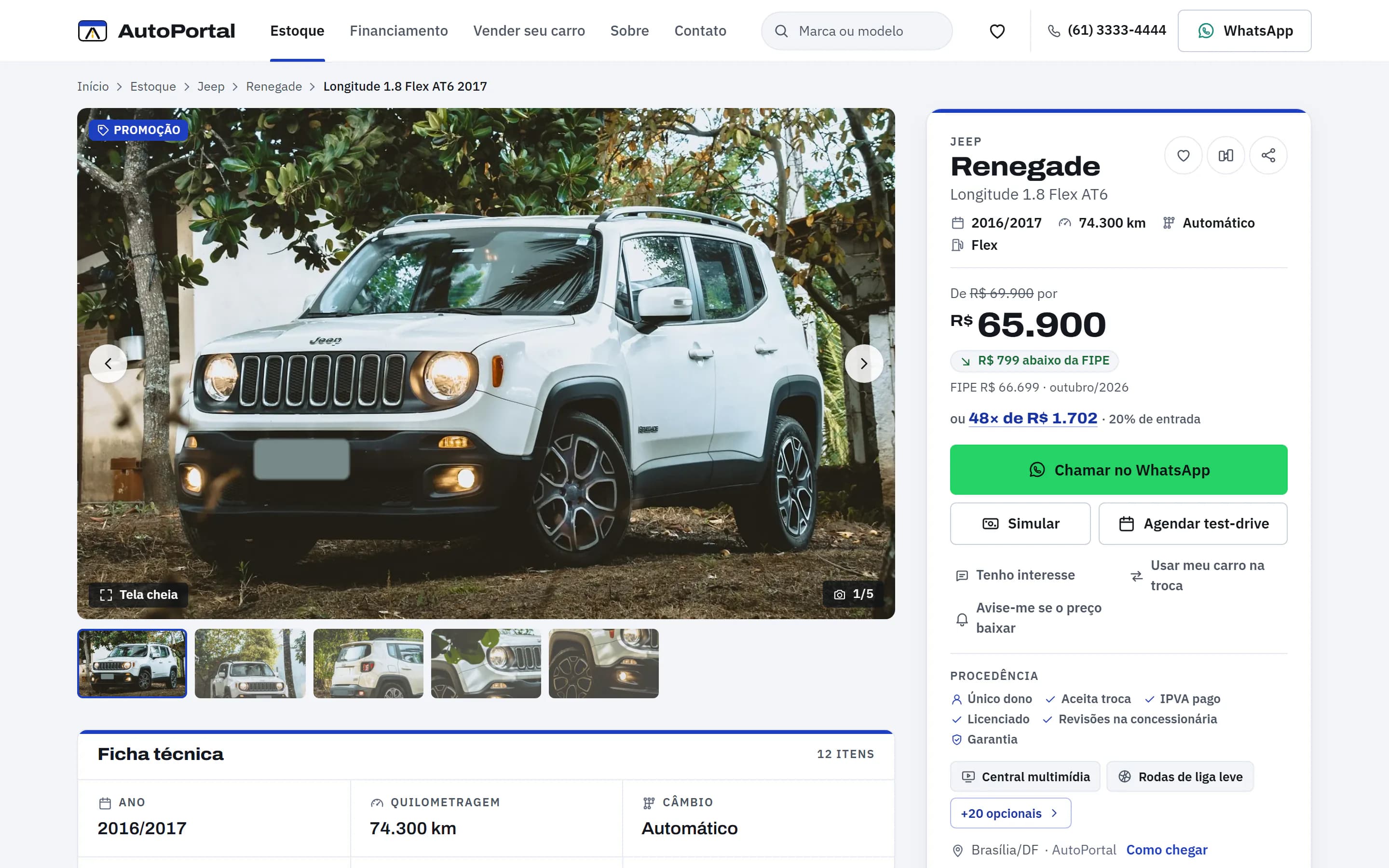 Página de um Jeep Renegade no site da loja: galeria de fotos com miniaturas, preço promocional, comparação com a tabela FIPE, parcelas simuladas e botões de WhatsApp, simulação e test-drive. Dados de demonstração.